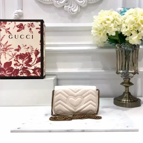 Hyper Peter GG super mini GUCCI Marmont bag 0627